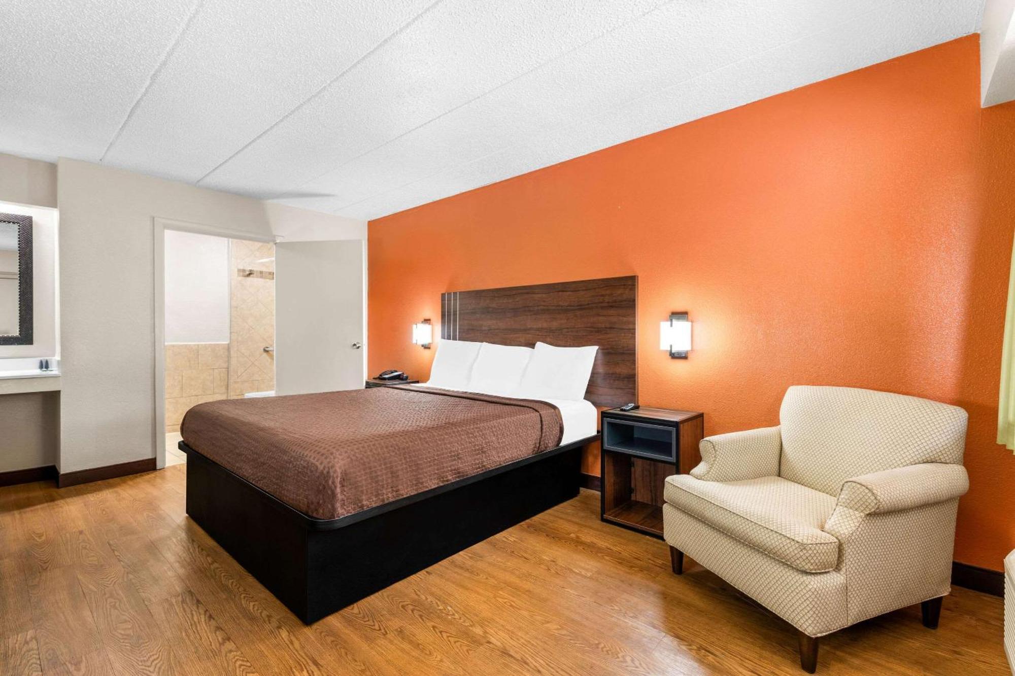Econo Lodge Charlotte Airport Екстериор снимка